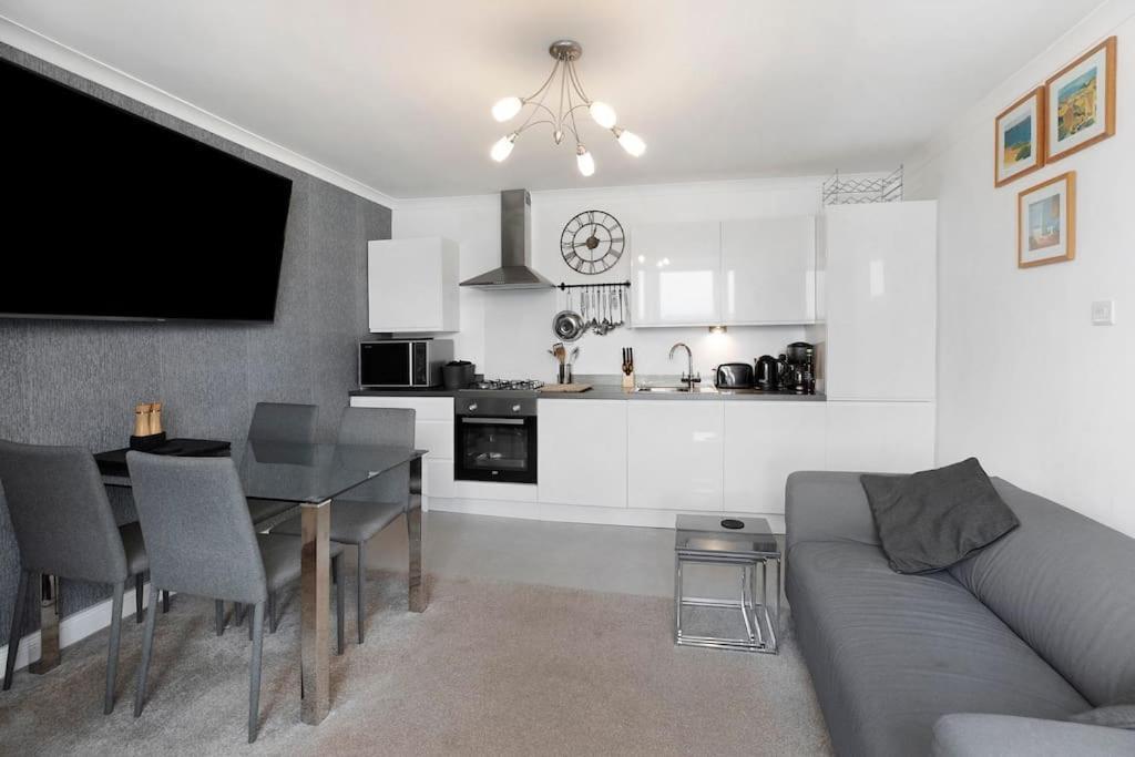Beach Front Flat Shaldon With Parking 外观 照片