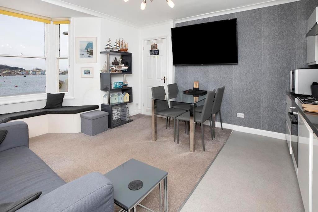 Beach Front Flat Shaldon With Parking 外观 照片