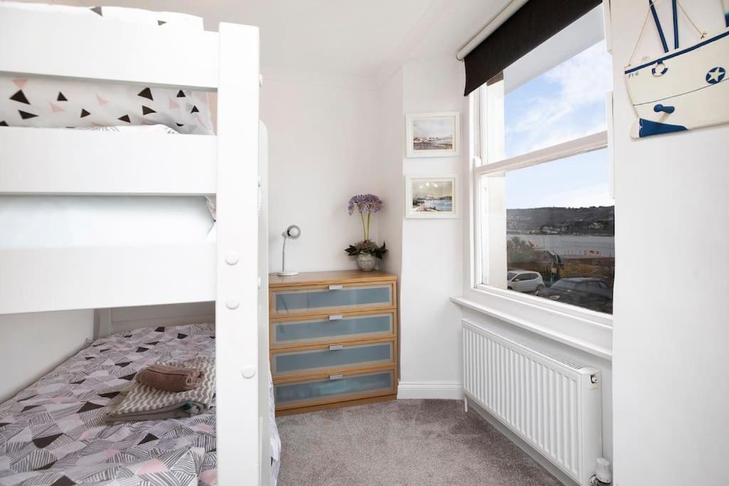 Beach Front Flat Shaldon With Parking 外观 照片